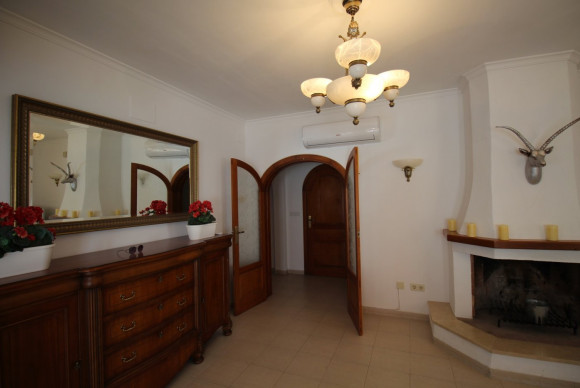 Herverkoop - Villa - Calpe - Empedrola