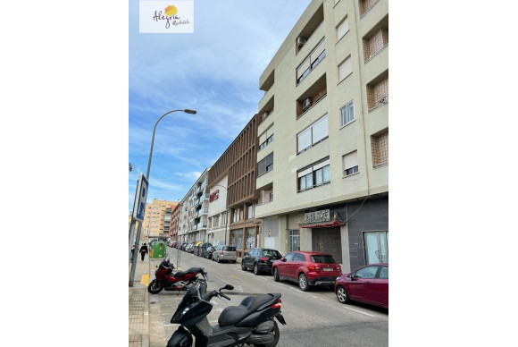 Herverkoop - Gebouw - Gandía - Corea