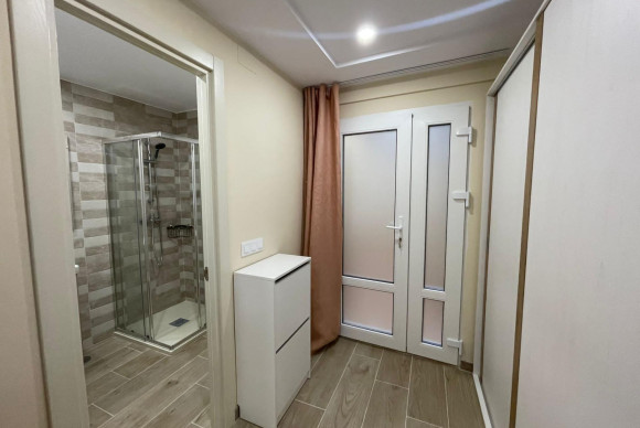 Herverkoop - Appartement  - Alicante - Carolinas Altas