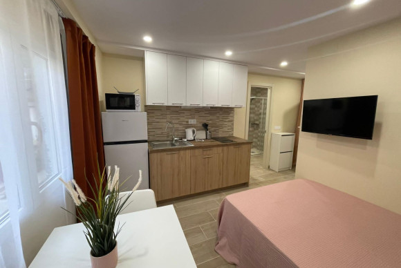 Herverkoop - Appartement  - Alicante - Carolinas Altas