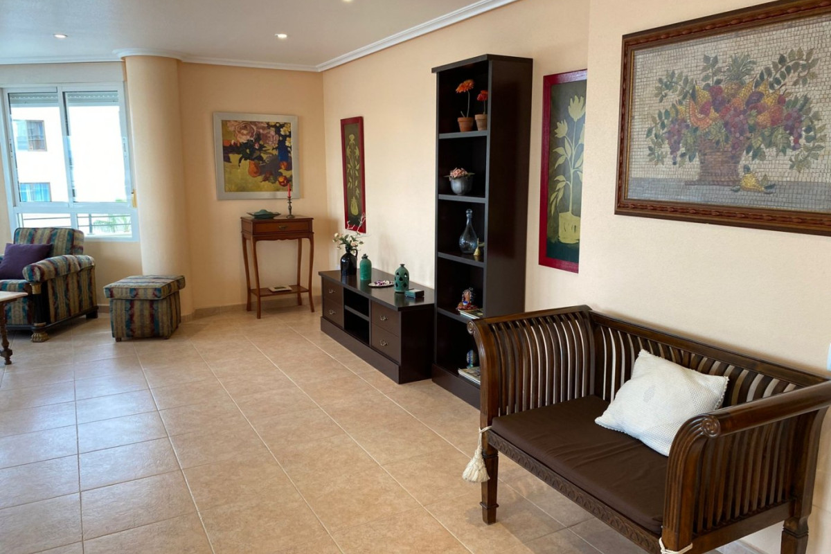 Reventa - Apartamento / piso - Torrevieja - Centro