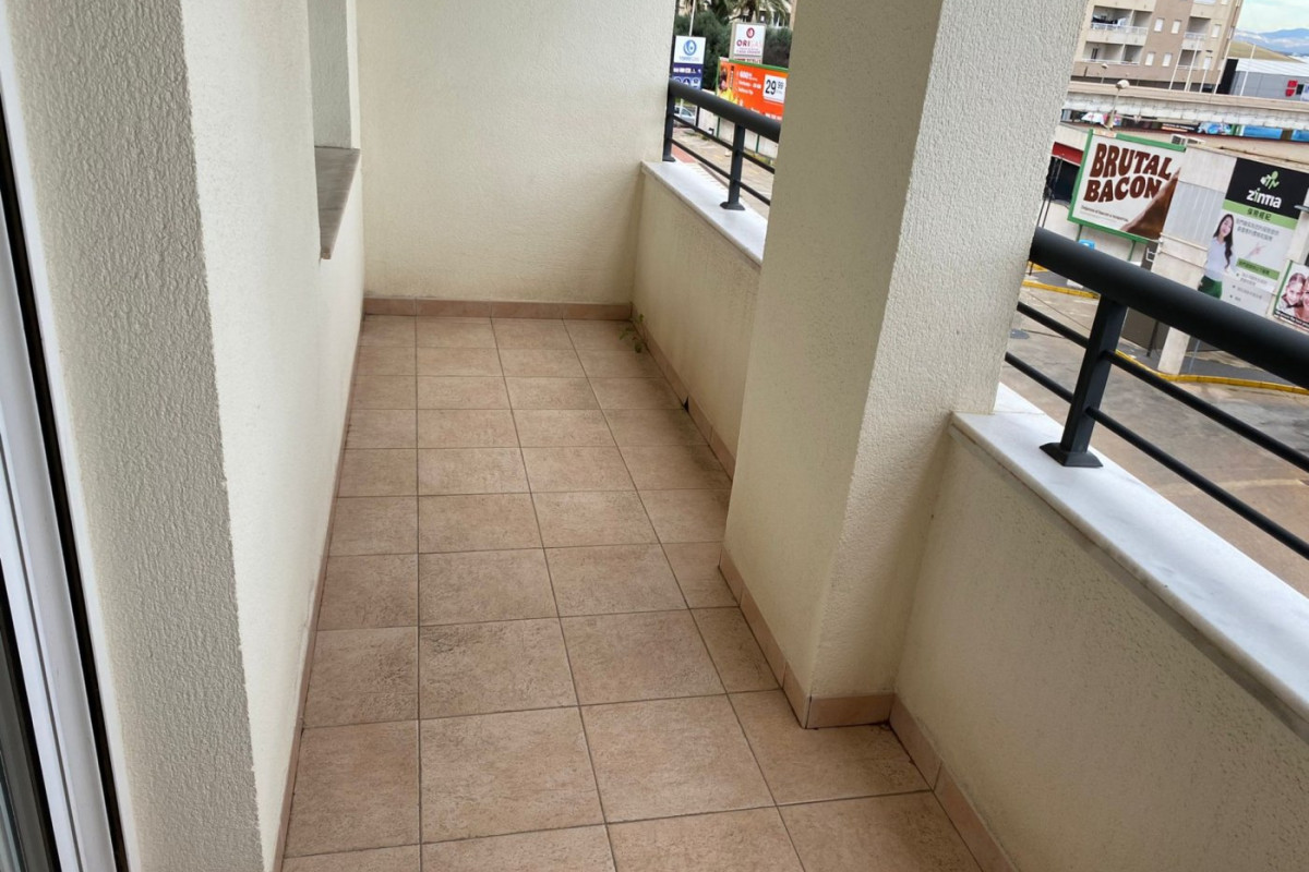 Reventa - Apartamento / piso - Torrevieja - Centro