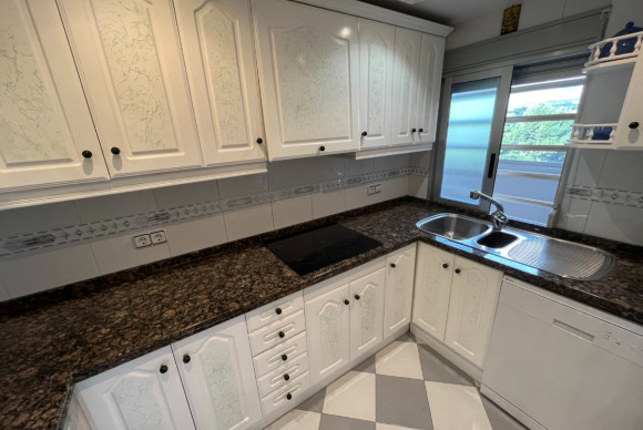 Herverkoop - Appartement  - Benidorm - Poniente