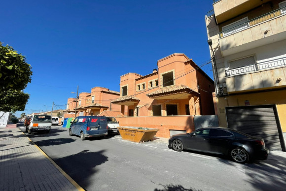 Resale - House - Bigastro