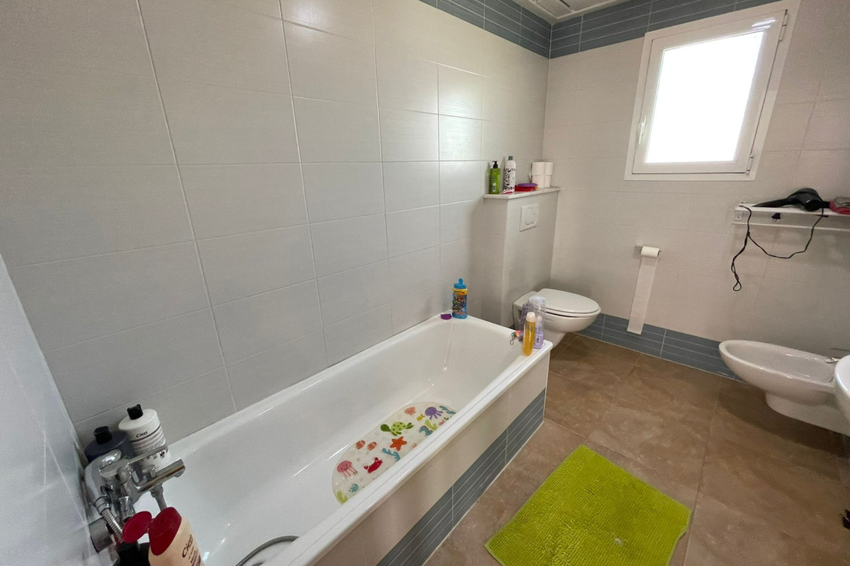 Resale - House - Bigastro