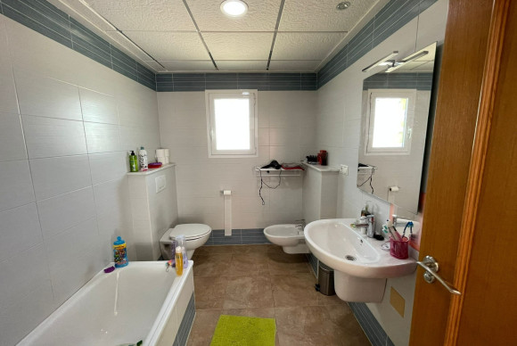 Resale - House - Bigastro