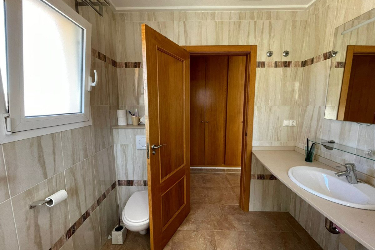 Resale - House - Bigastro