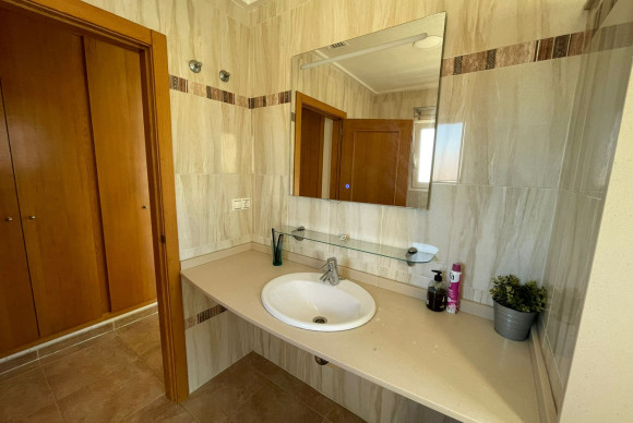 Resale - House - Bigastro