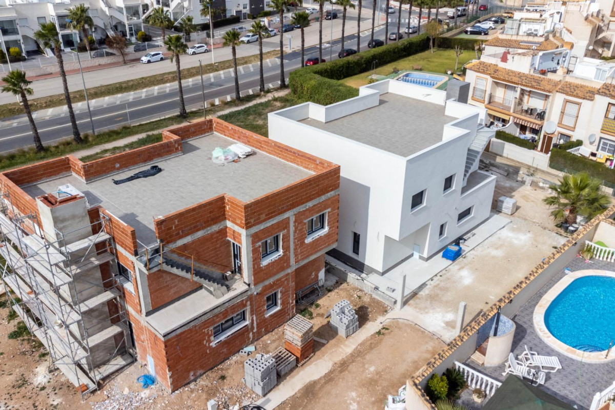 Reventa - Villa de Lujo - Torrevieja - Aguas nuevas 1