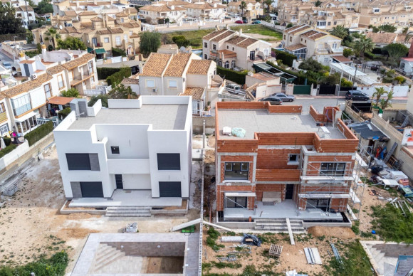 Reventa - Villa de Lujo - Torrevieja - Aguas nuevas 1