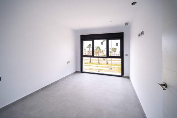 Reventa - Villa de Lujo - Torrevieja - Aguas nuevas 1