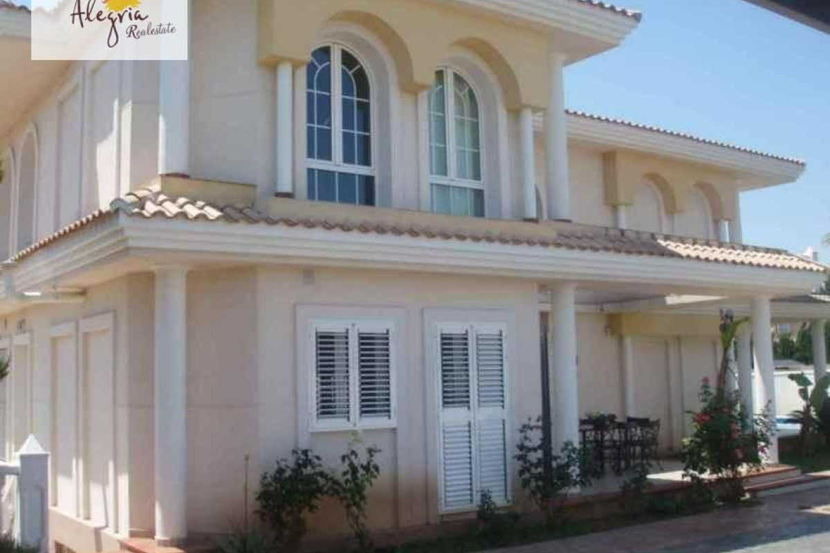 Revente - House - L'Eliana - MONTEALEGRE