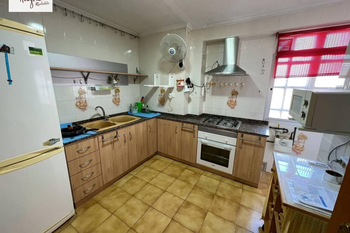 Alquiler a largo plazo - Apartamento / piso - Valencia - La Llum