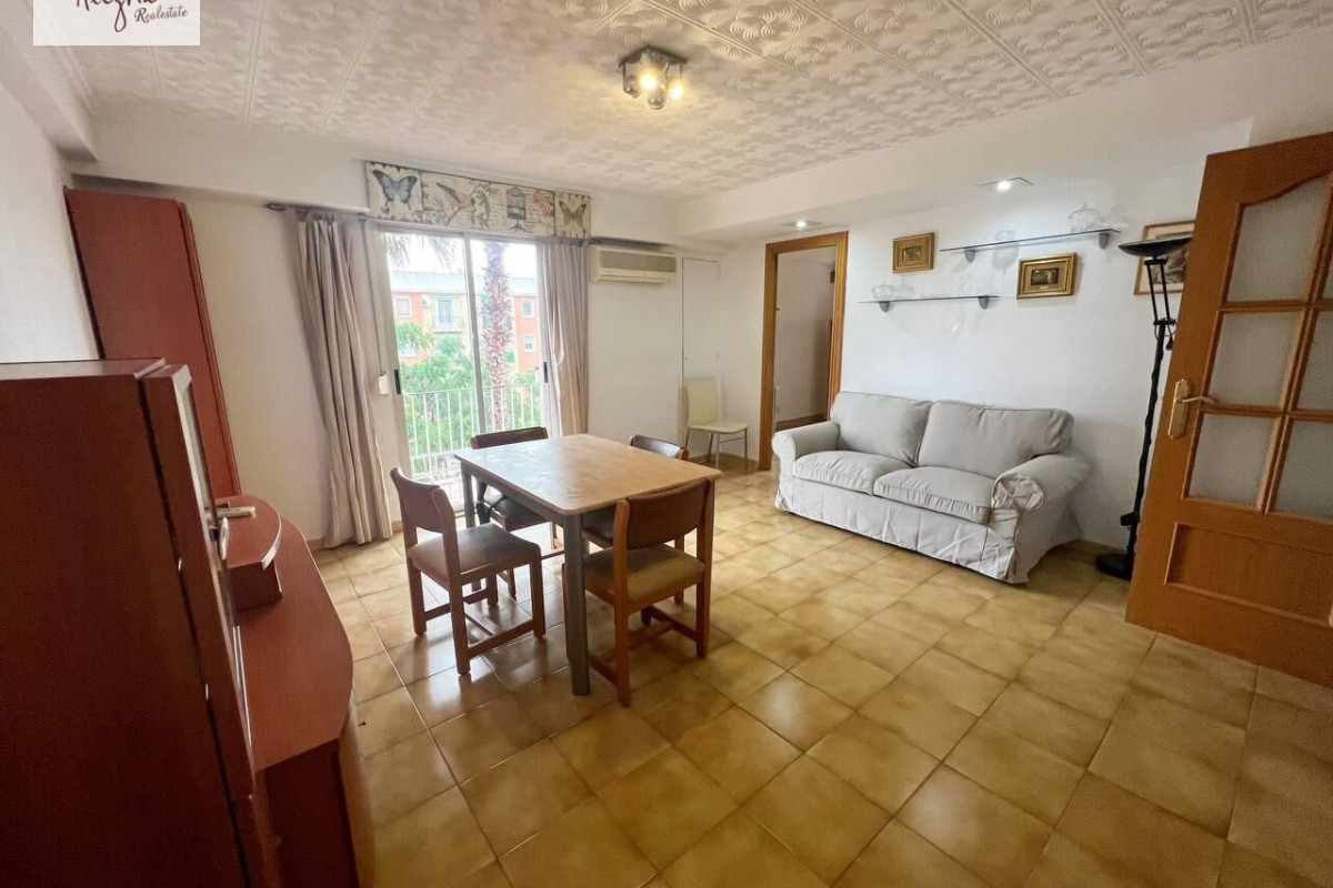Alquiler a largo plazo - Apartamento / piso - Valencia - La Llum