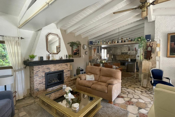 Herverkoop - Villa - l'Alfas del Pi - Belmonte