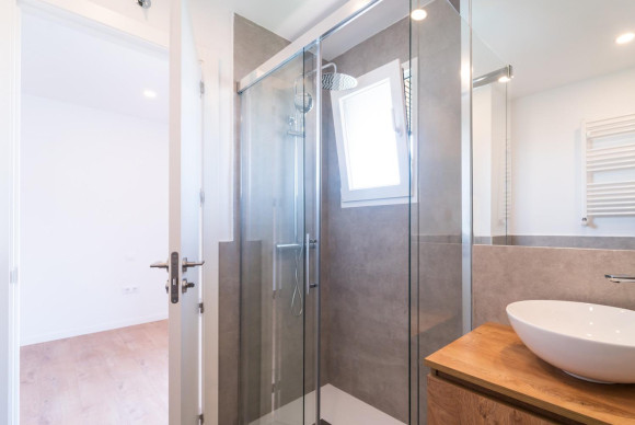 Herverkoop - Appartement  - Madrid - Fuentelarreina