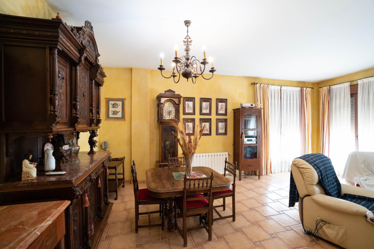 Herverkoop - Alleenstaande woning - San Miguel de Salinas - CENTRO