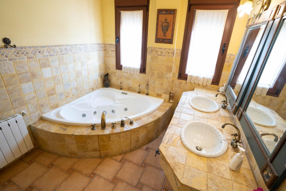 Herverkoop - Alleenstaande woning - San Miguel de Salinas - CENTRO