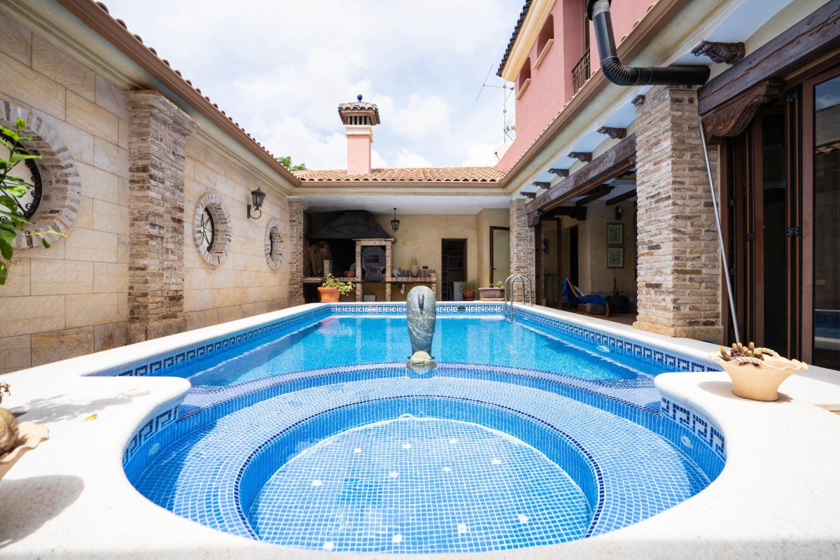 Herverkoop - Alleenstaande woning - San Miguel de Salinas - CENTRO