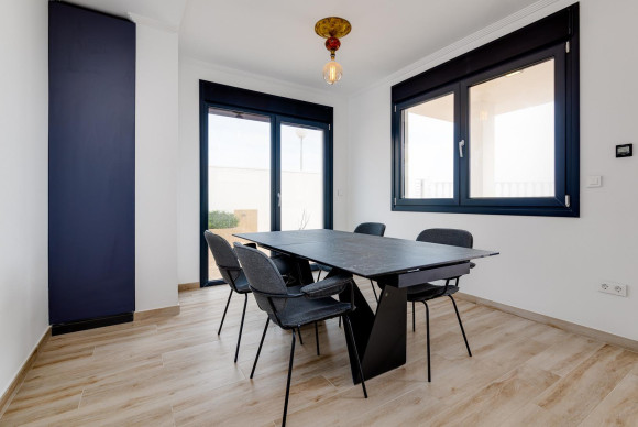 Reventa - Villa - Torrevieja