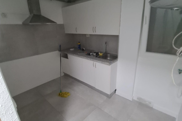 Herverkoop - Appartement  - Alicante - Carolinas Bajas