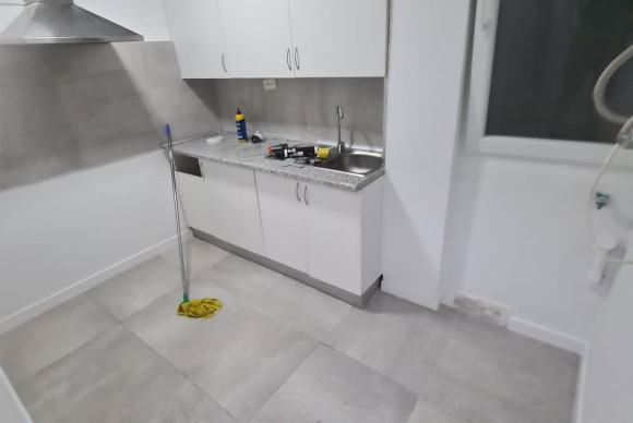 Herverkoop - Appartement  - Alicante - Carolinas Bajas