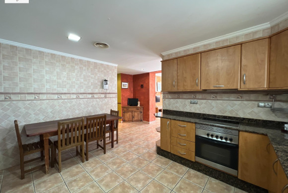 Revente - House - Godelleta - El bosque