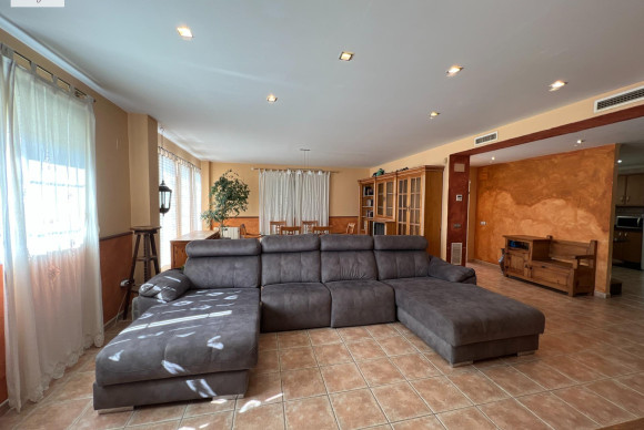 Revente - House - Godelleta - El bosque