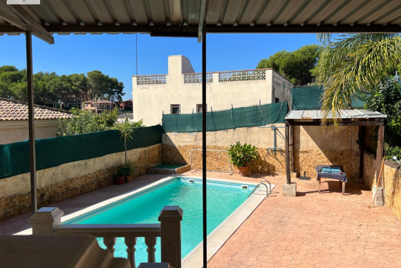 Revente - House - Godelleta - El bosque