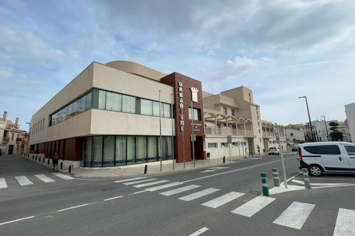 Herverkoop - Parking - La Nucía - Centro