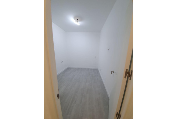 Revente - Oficina - Alicante - Los ángeles