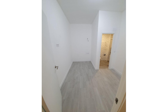 Revente - Oficina - Alicante - Los ángeles