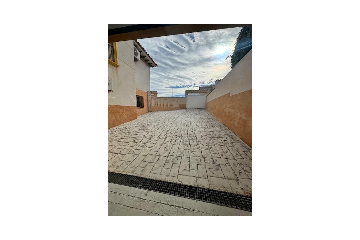 Herverkoop - Villa - Orihuela Costa - Montezenia