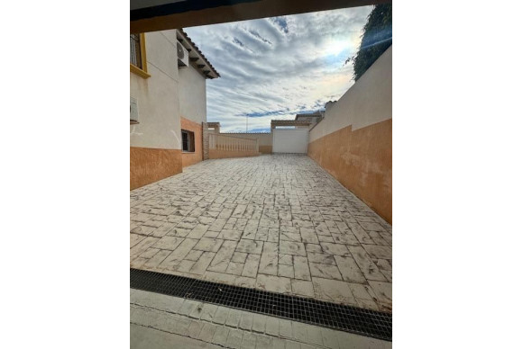 Herverkoop - Villa - Orihuela Costa - Montezenia