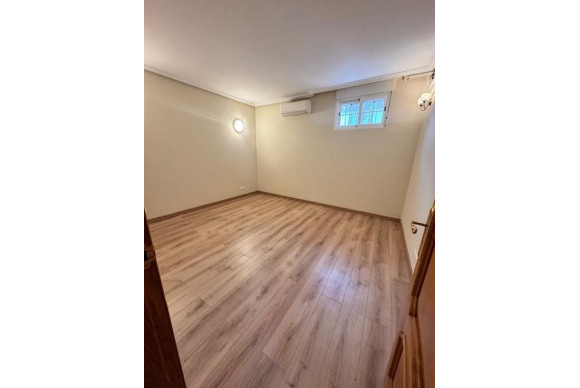 Herverkoop - Villa - Orihuela Costa - Montezenia