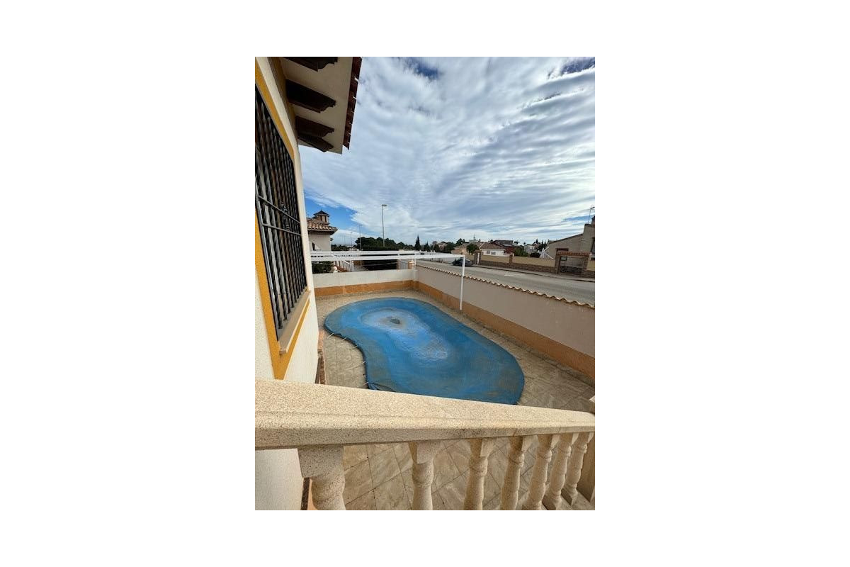 Herverkoop - Villa - Orihuela Costa - Montezenia