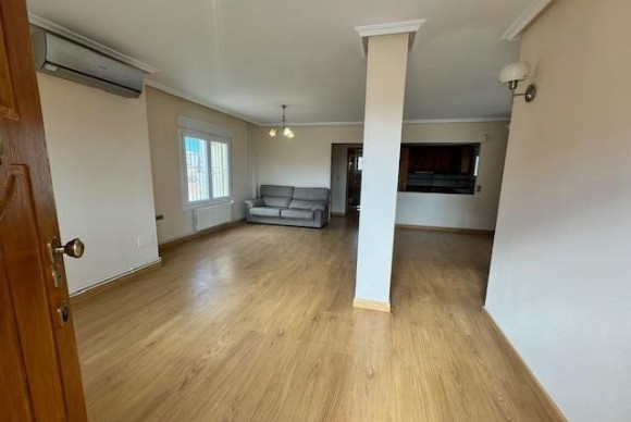 Herverkoop - Villa - Orihuela Costa - Montezenia