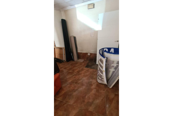 Revente - Commercial Unit - Torrevieja - Centro