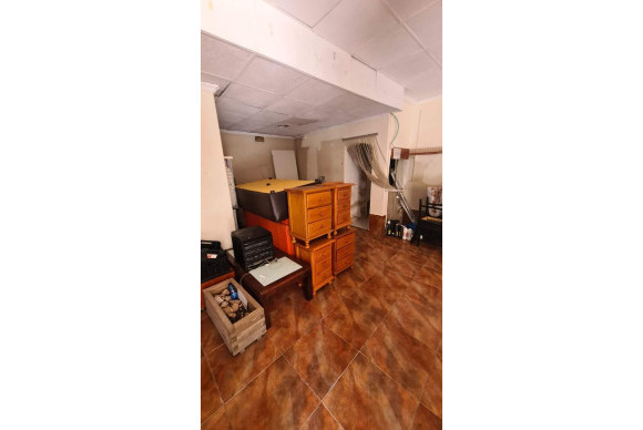 Revente - Commercial Unit - Torrevieja - Centro