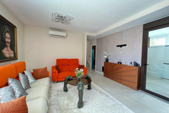 Revente - Villa de Lujo - Orihuela Costa - Montezenia