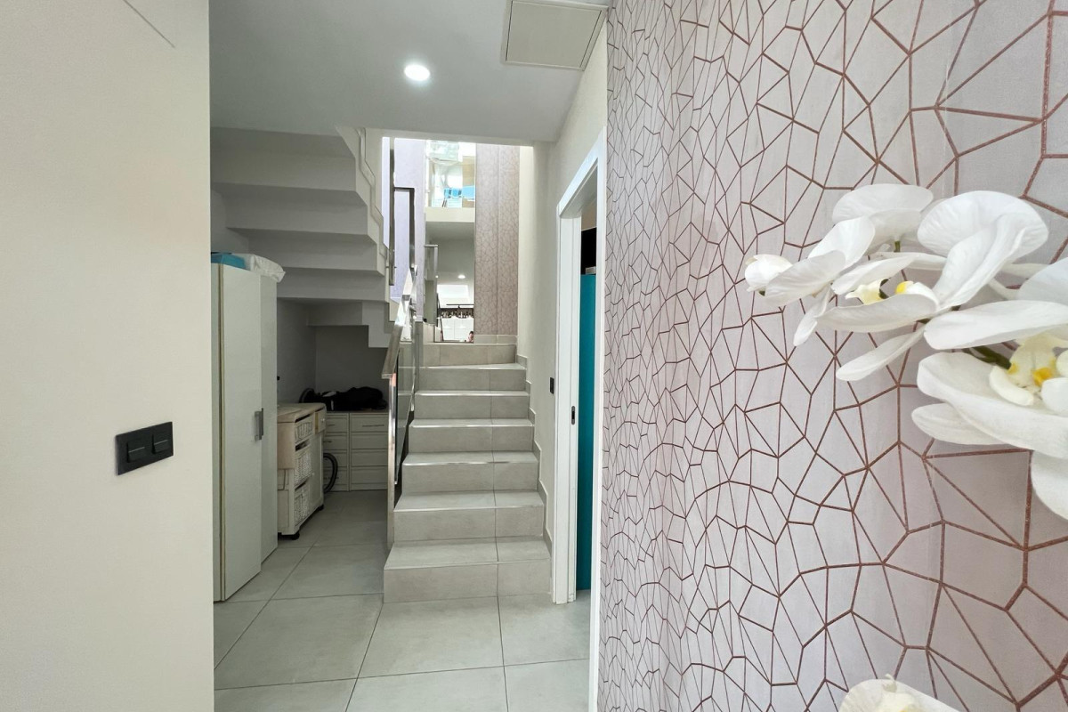 Revente - Villa de Lujo - Orihuela Costa - Montezenia