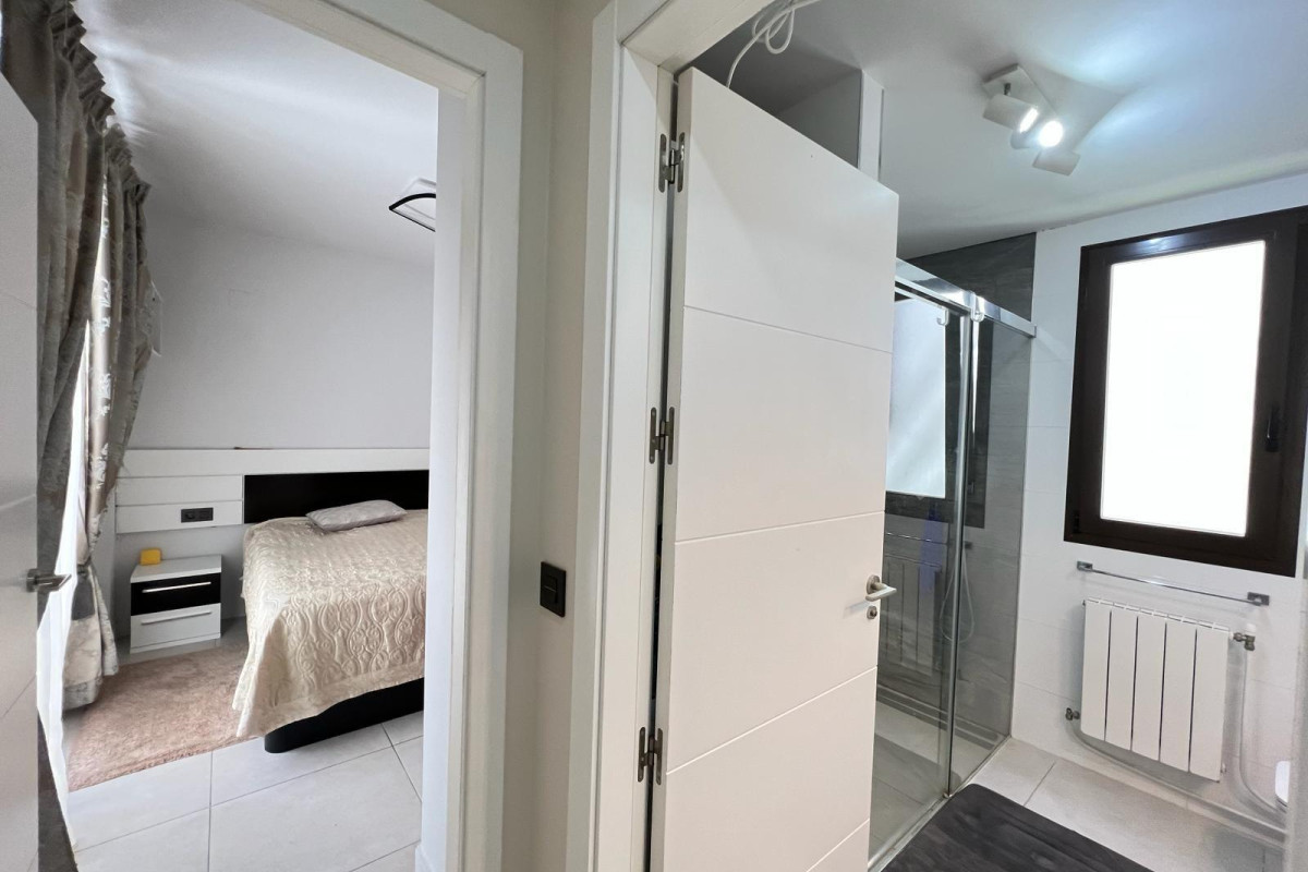 Revente - Villa de Lujo - Orihuela Costa - Montezenia