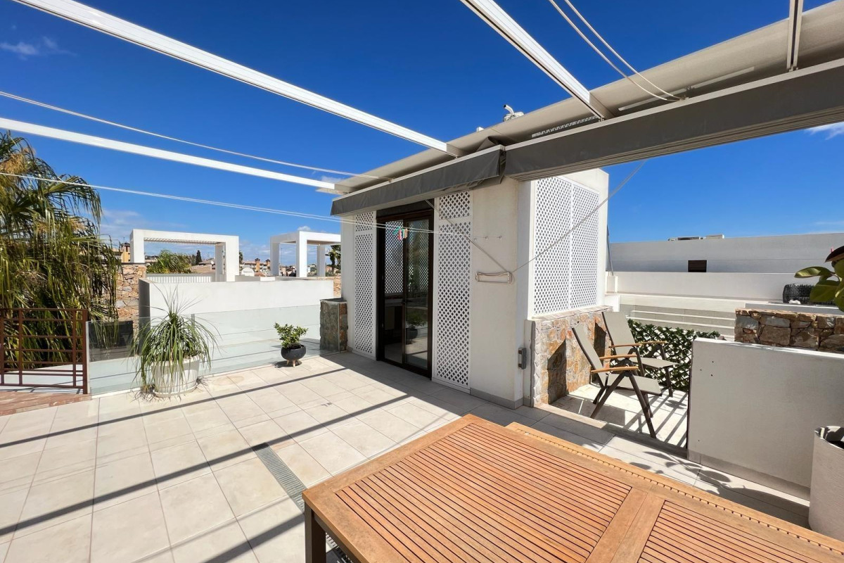 Revente - Villa de Lujo - Orihuela Costa - Montezenia