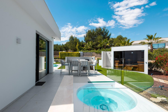 Reventa - Villa de Lujo - San Miguel de Salinas - Las Colinas golf