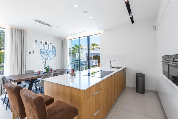 Reventa - Villa de Lujo - San Miguel de Salinas - Las Colinas golf