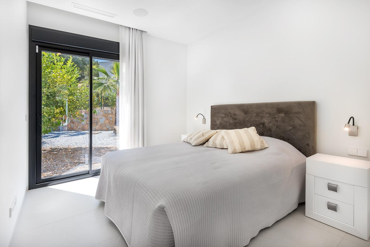 Reventa - Villa de Lujo - San Miguel de Salinas - Las Colinas golf