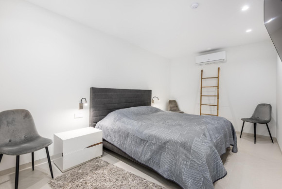 Reventa - Villa de Lujo - San Miguel de Salinas - Las Colinas golf