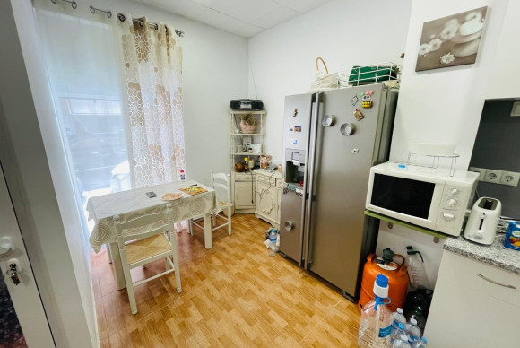 Herverkoop - Winkel Ruimte - Alicante - Carolinas Altas