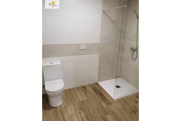 Herverkoop - Appartement  - Valencia - Torrefiel