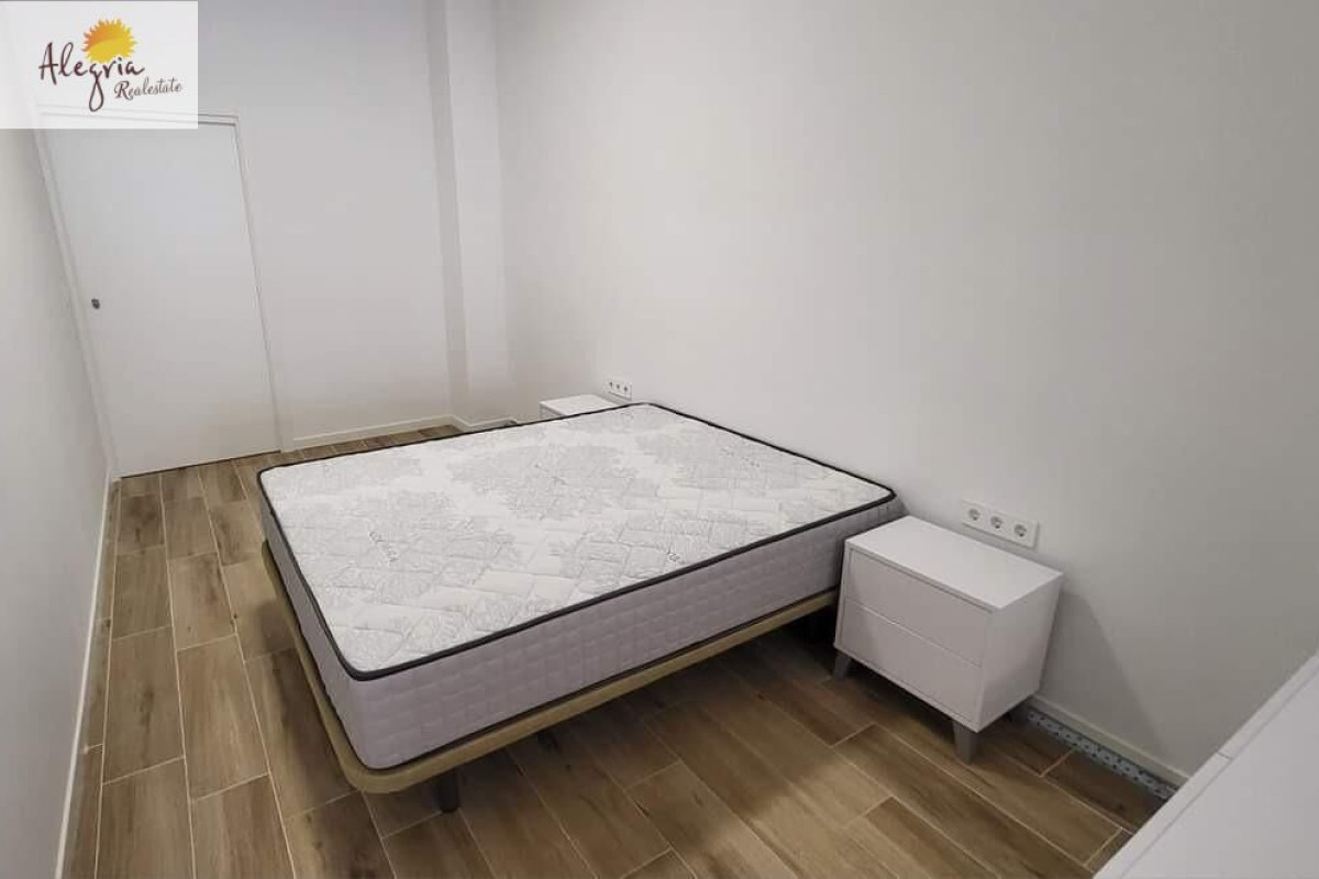 Herverkoop - Appartement  - Valencia - Torrefiel